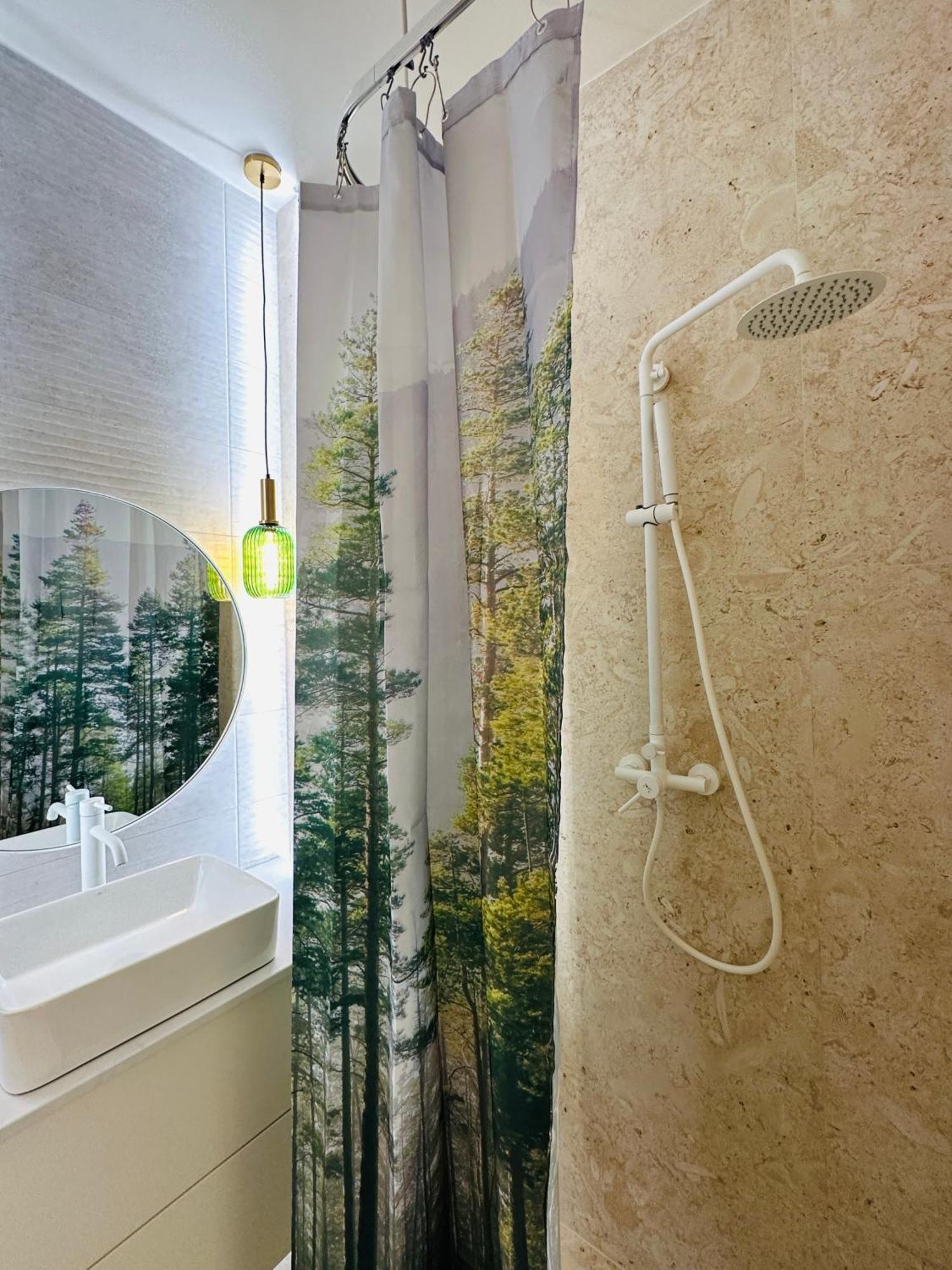 Harmony Studio - Elegant Escape Near Ateneu بوخارست المظهر الخارجي الصورة